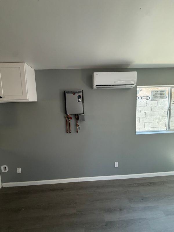 4786 Harrison St - Photo 6 of 32