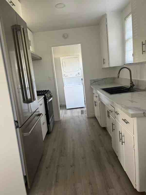 2442 Vista Laguna Ter - Photo 4 of 9