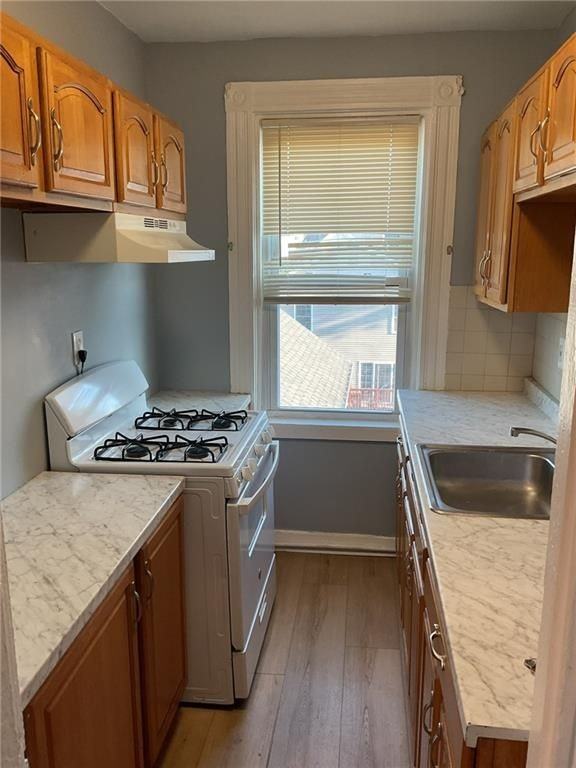40 Laban St ##3 - Photo 4 of 12