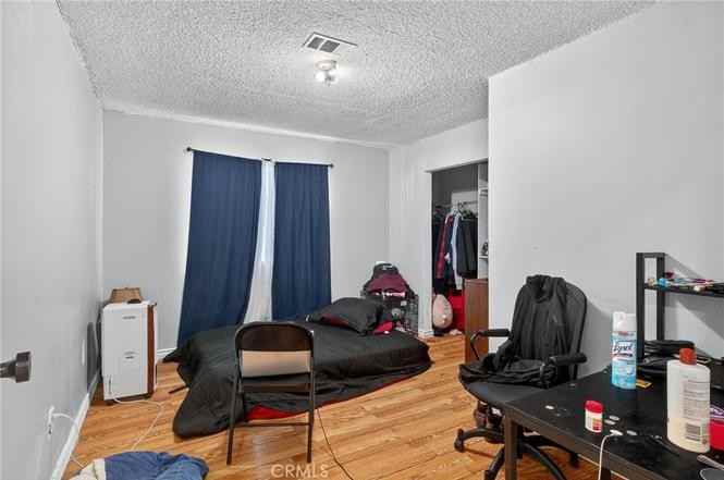 1139 E 82nd St - Photo 3 of 12