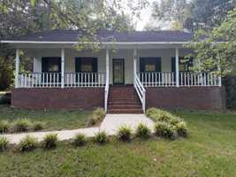 featured image of 214 Deer Run Cir