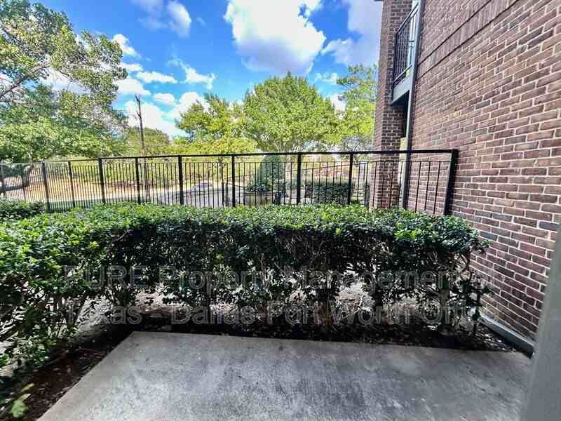 1655 Ascension Bluff Dr #170 - Photo 2 of 17