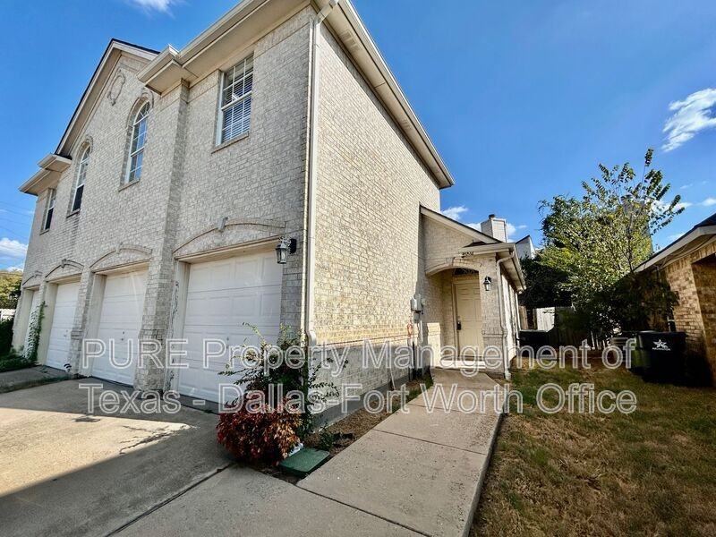 4002 Cottage Park Ct - Photo 2 of 31