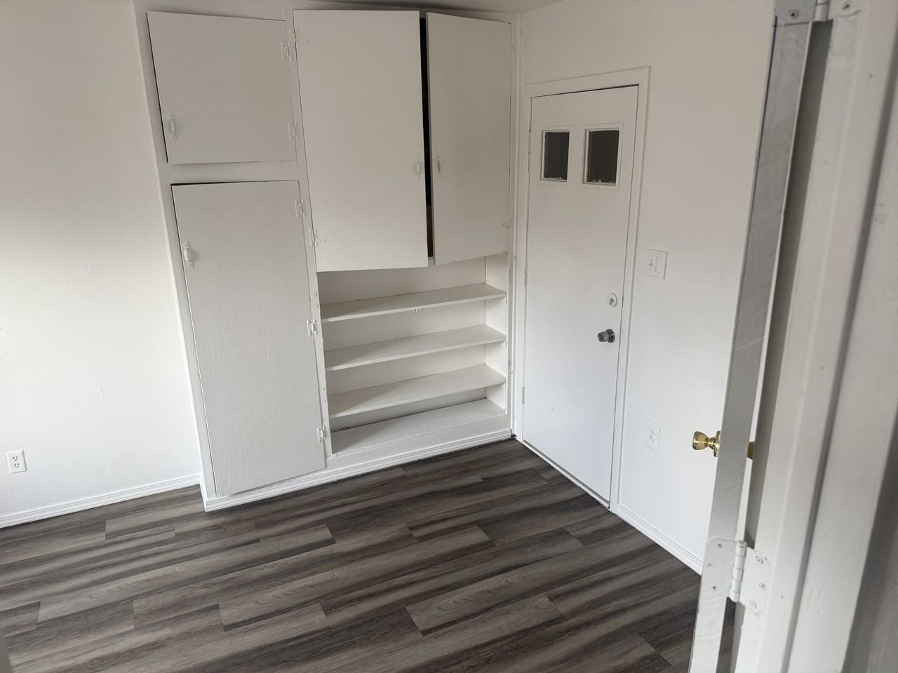 5817 Central Ave Nw - Photo 6 of 22