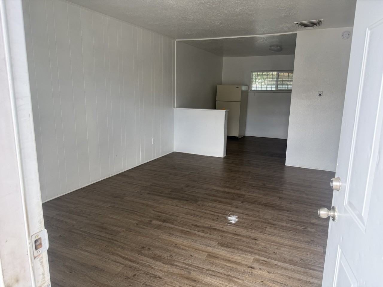305 Charleston St Ne - Photo 2 of 14