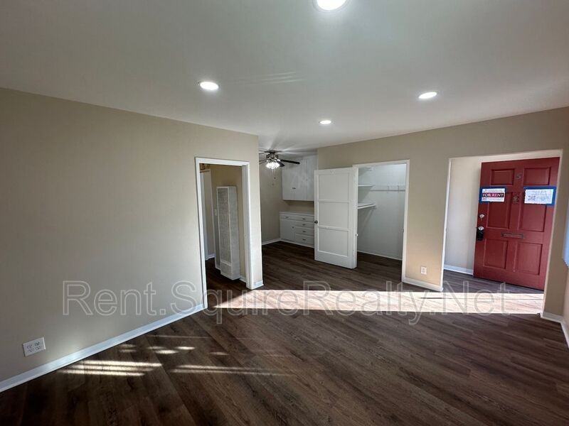 901 N San Gabriel Ave #5 - Photo 5 of 20