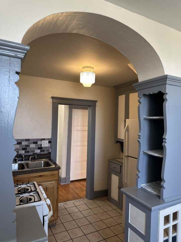 157 W 3rd St #10 - Photo 2 of 8