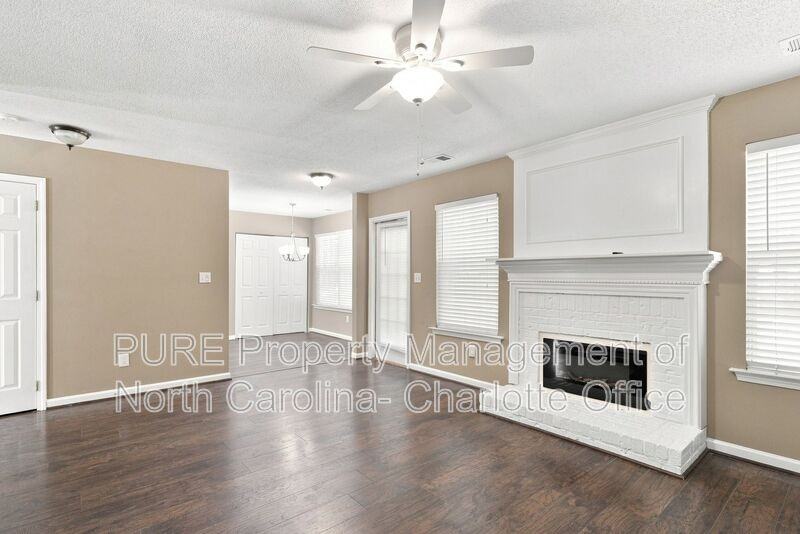 14125 Arbor Ridge Dr - Photo 3 of 19