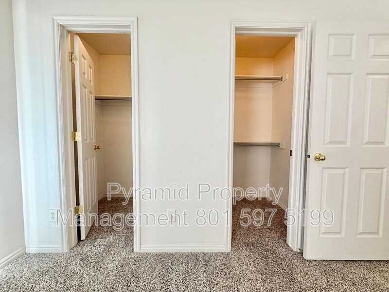 1336 Se - Photo 2 of 26