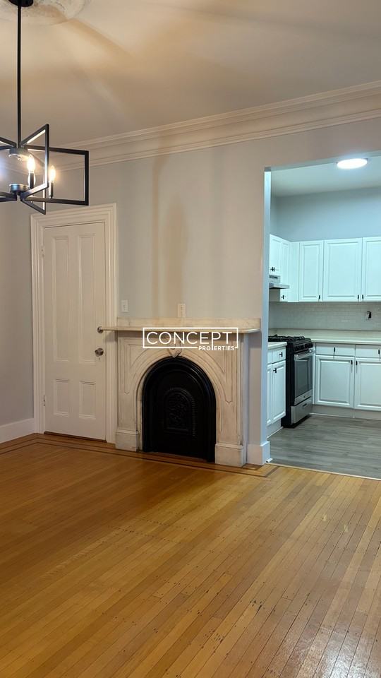 25 Monadnock St #2 - Photo 4 of 19