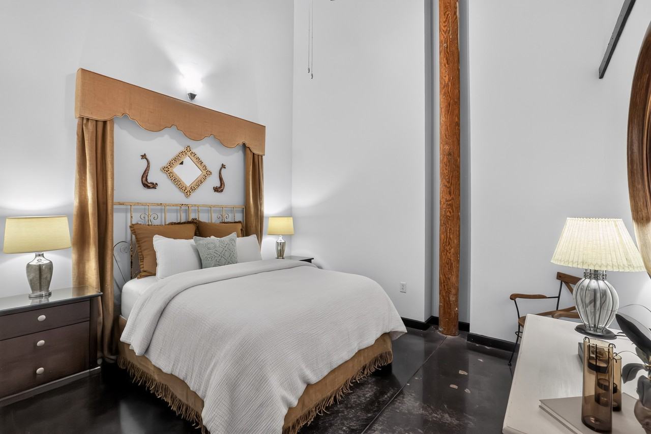 The Lofts of Greenville - Photo 4 of 47