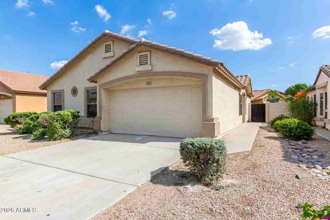 1851 E Carla Vista Dr - Photo 2 of 21