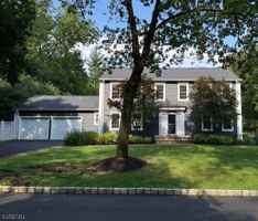 featured image of 11 Vinal Pl