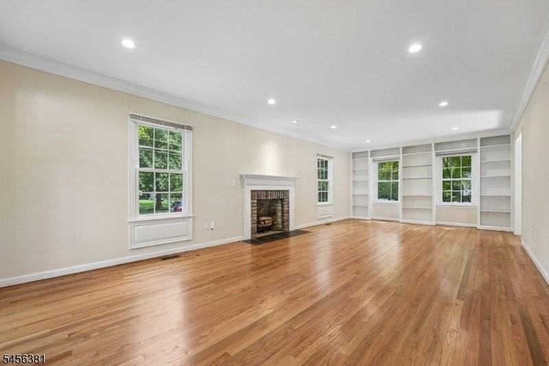 11 Vinal Pl - Photo 4 of 28