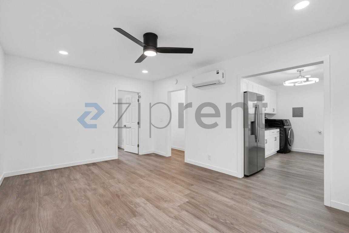 10905 S Burl Ave - Photo 2 of 18