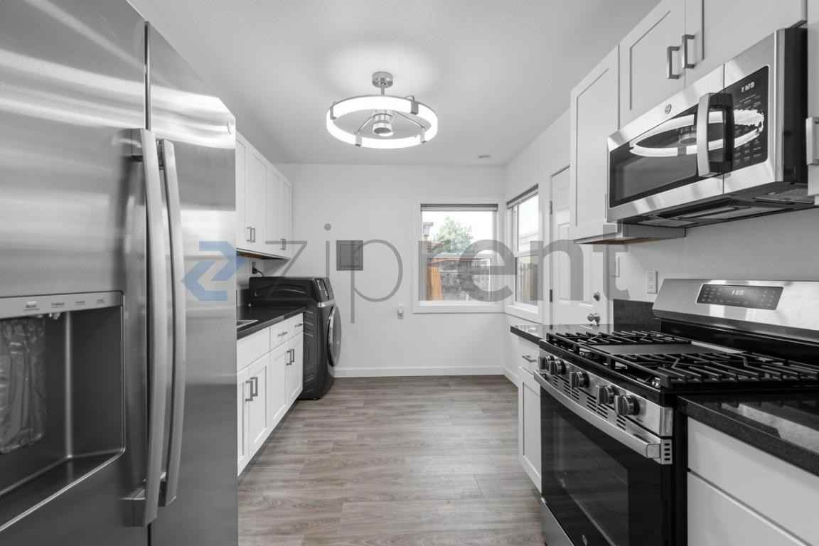 10905 S Burl Ave - Photo 6 of 18