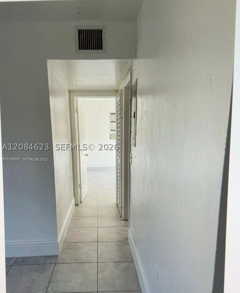 1020 Nw 106th St #REAR - Photo 3 of 3