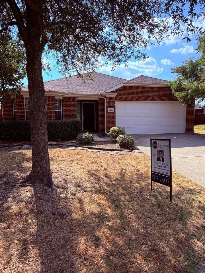 4401 Willow Wood Rd - Photo 2 of 18