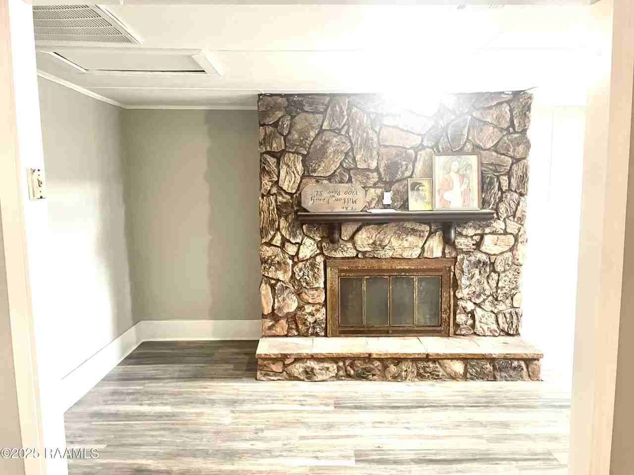 1700 Pine St - Photo 7 of 15