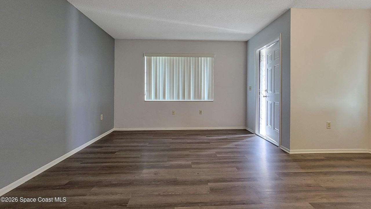 1354 Westover St #101 - Photo 4 of 22