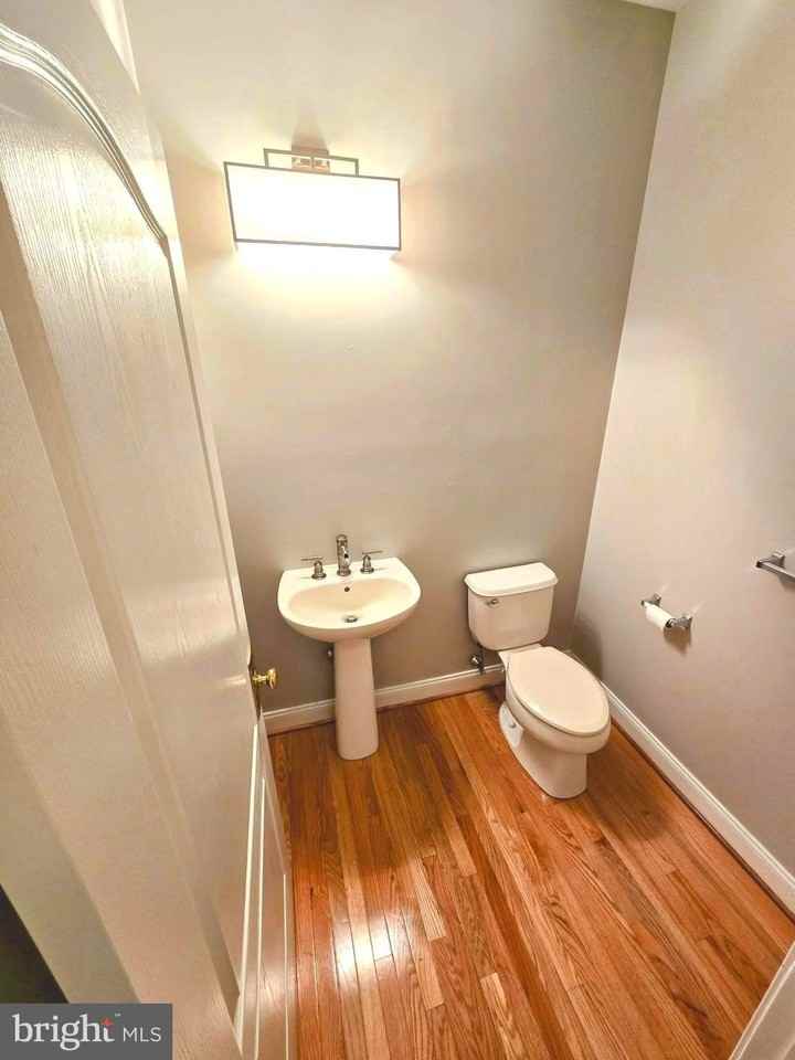 2336 S Whittmore St - Photo 4 of 27