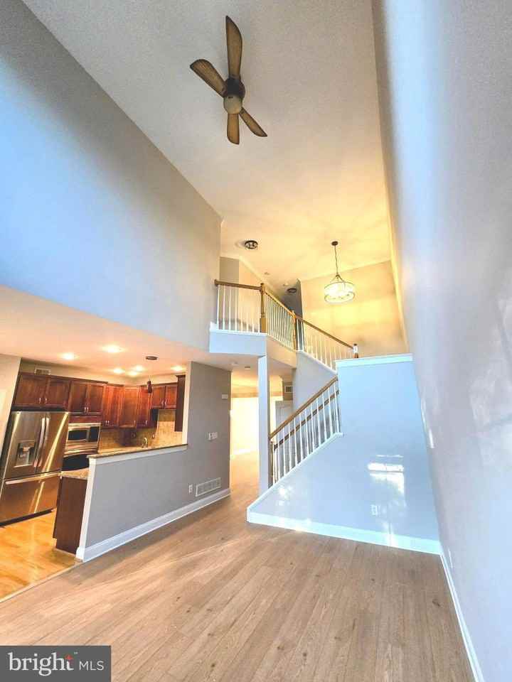 2336 S Whittmore St - Photo 7 of 27
