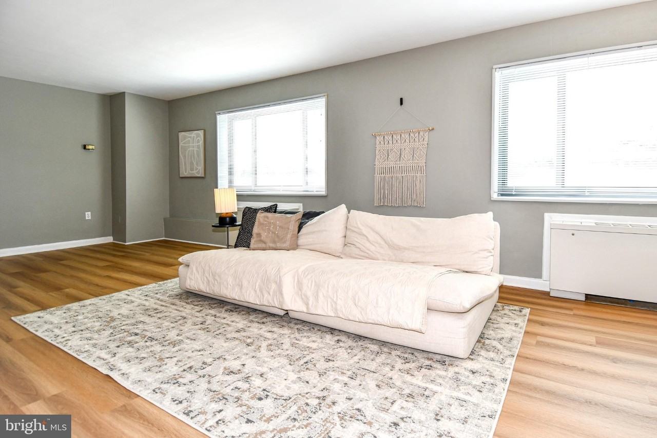 1300 S Arlington Ridge Rd #204 - Photo 6 of 48