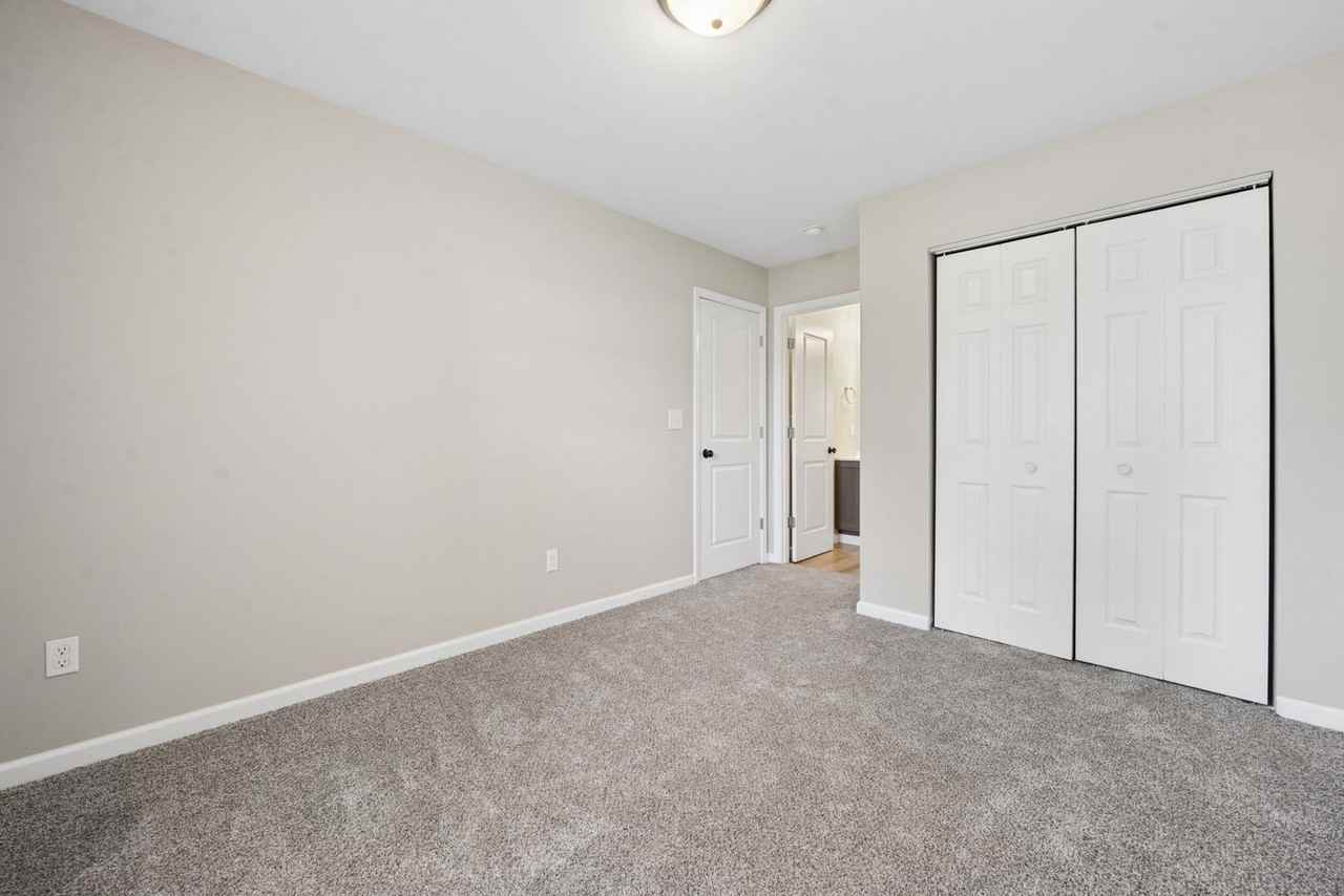 1282 Lockbourne Rd #B - Photo 7 of 17
