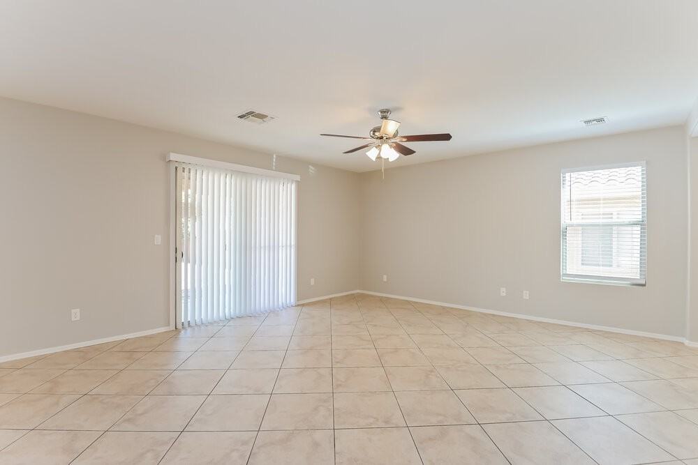 664 W Amber Sun Dr - Photo 4 of 17