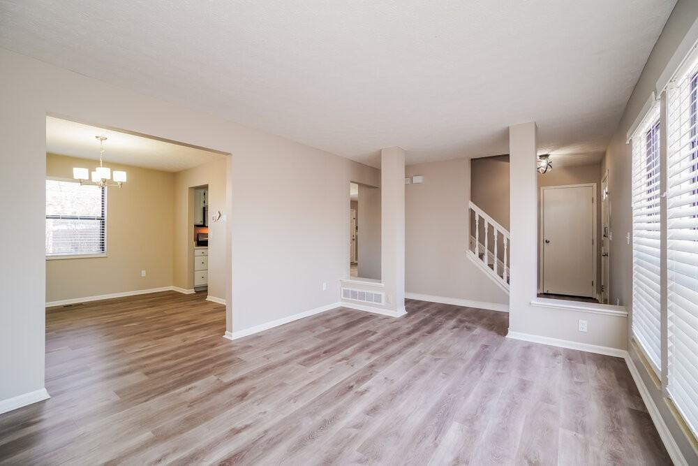 224 Eastcreek Dr - Photo 5 of 18