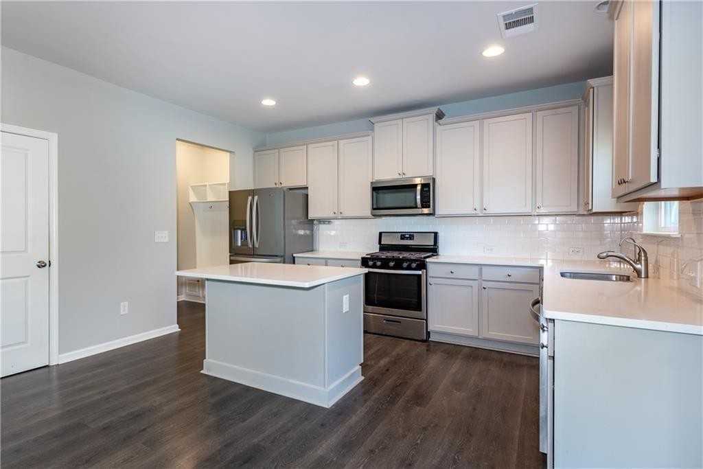 6510 Boulder Rdg #1 - Photo 5 of 28