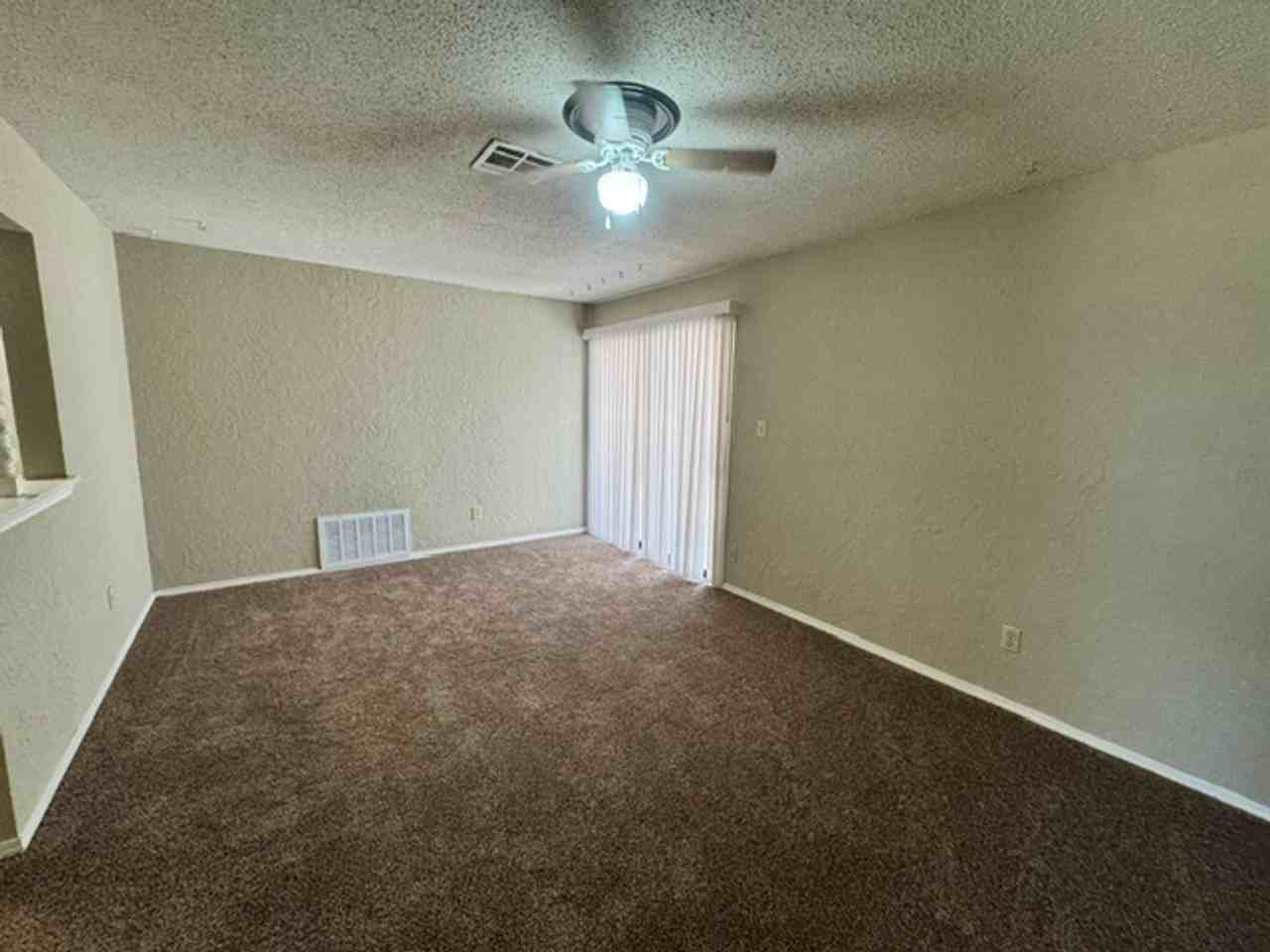 2021 Elmhurst Dr - Photo 2 of 13