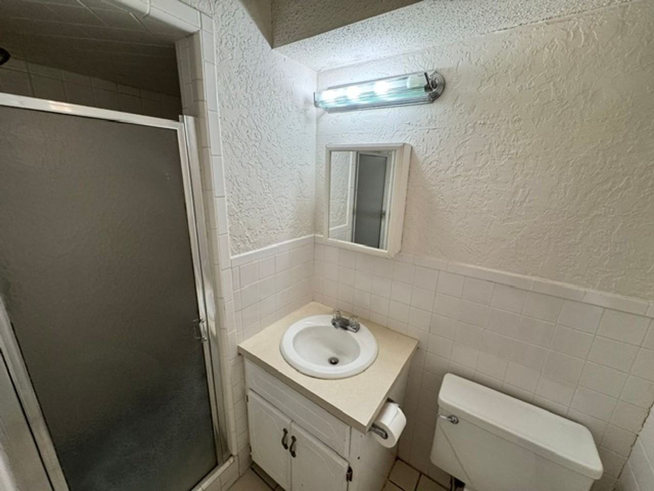 2021 Elmhurst Dr - Photo 5 of 13