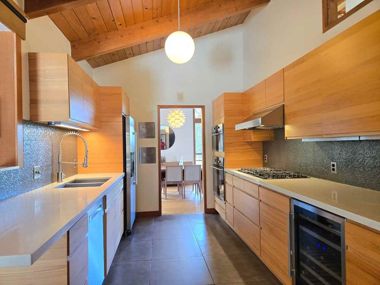 17089 Crescent Dr - Photo 4 of 18