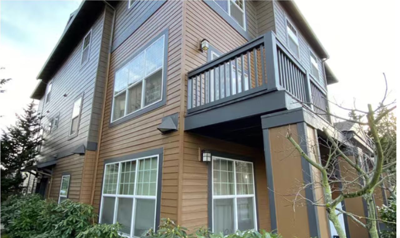 1050 Sw 170th Ave #200 - Photo 4 of 22