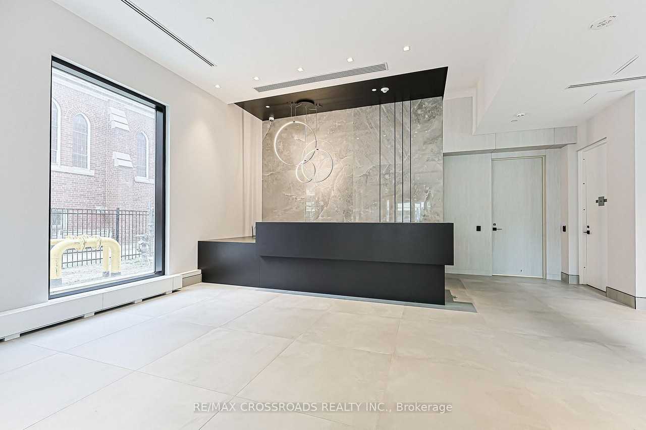 609 Sherbourne Street #5201