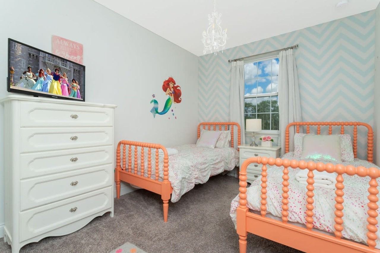 178 Captiva Dr #1603821P - Photo 5 of 31