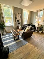 featured image of 710 N Franklin St