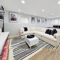 1049 N Lawler Ave - Photo 1 of 1