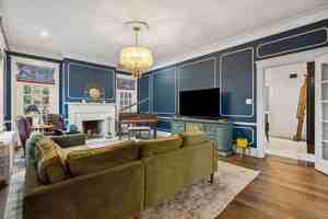 featured image of 309 N Mclean Blvd