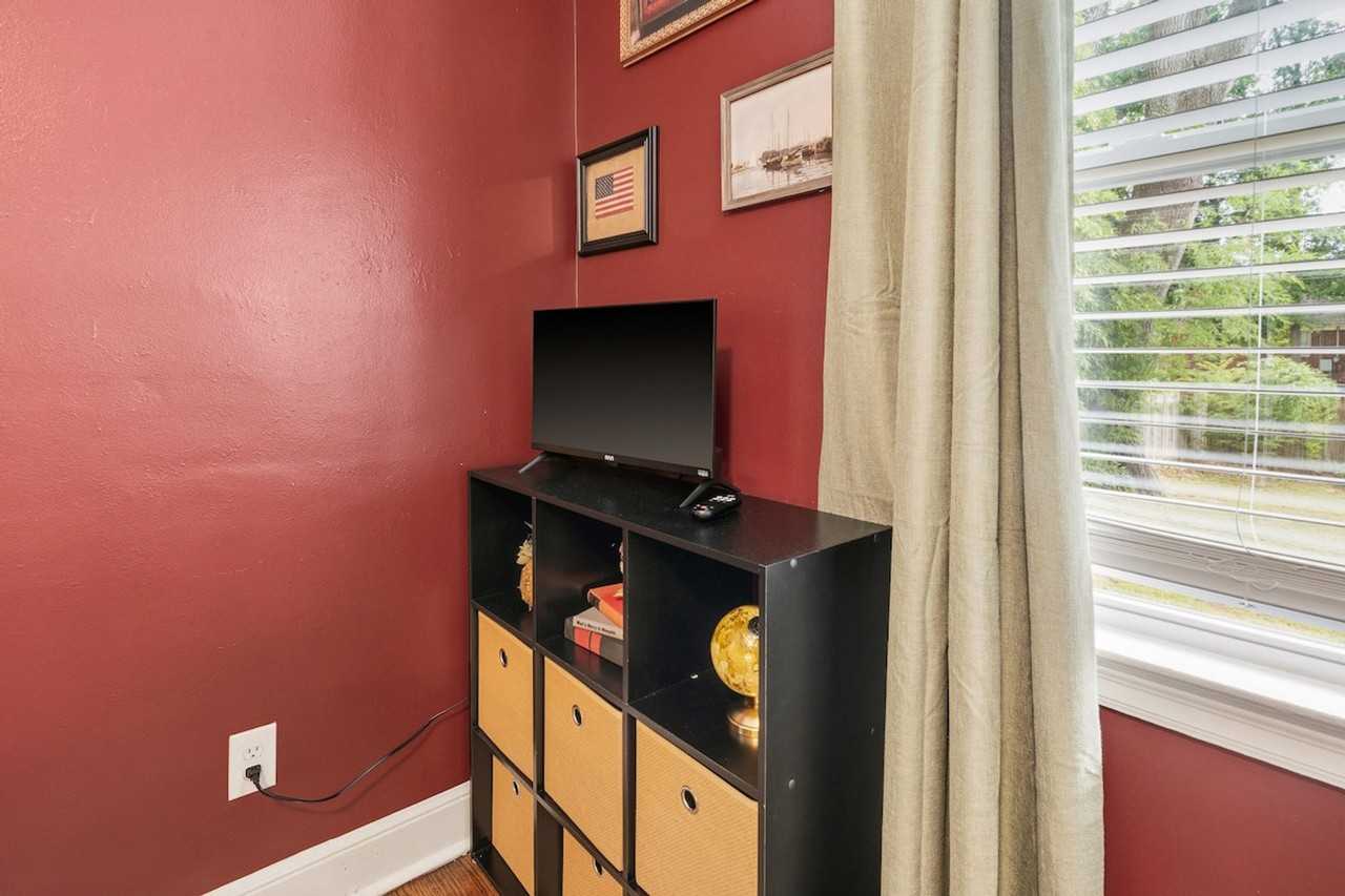 3548 Barwood Cir #1608474P - Photo 5 of 25