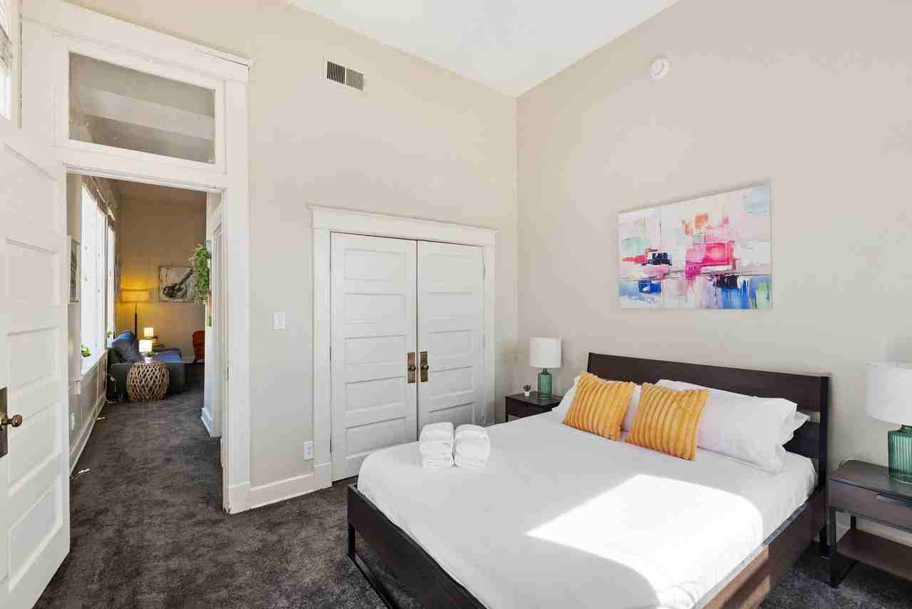 263 S Main St #1608478P - Photo 5 of 22