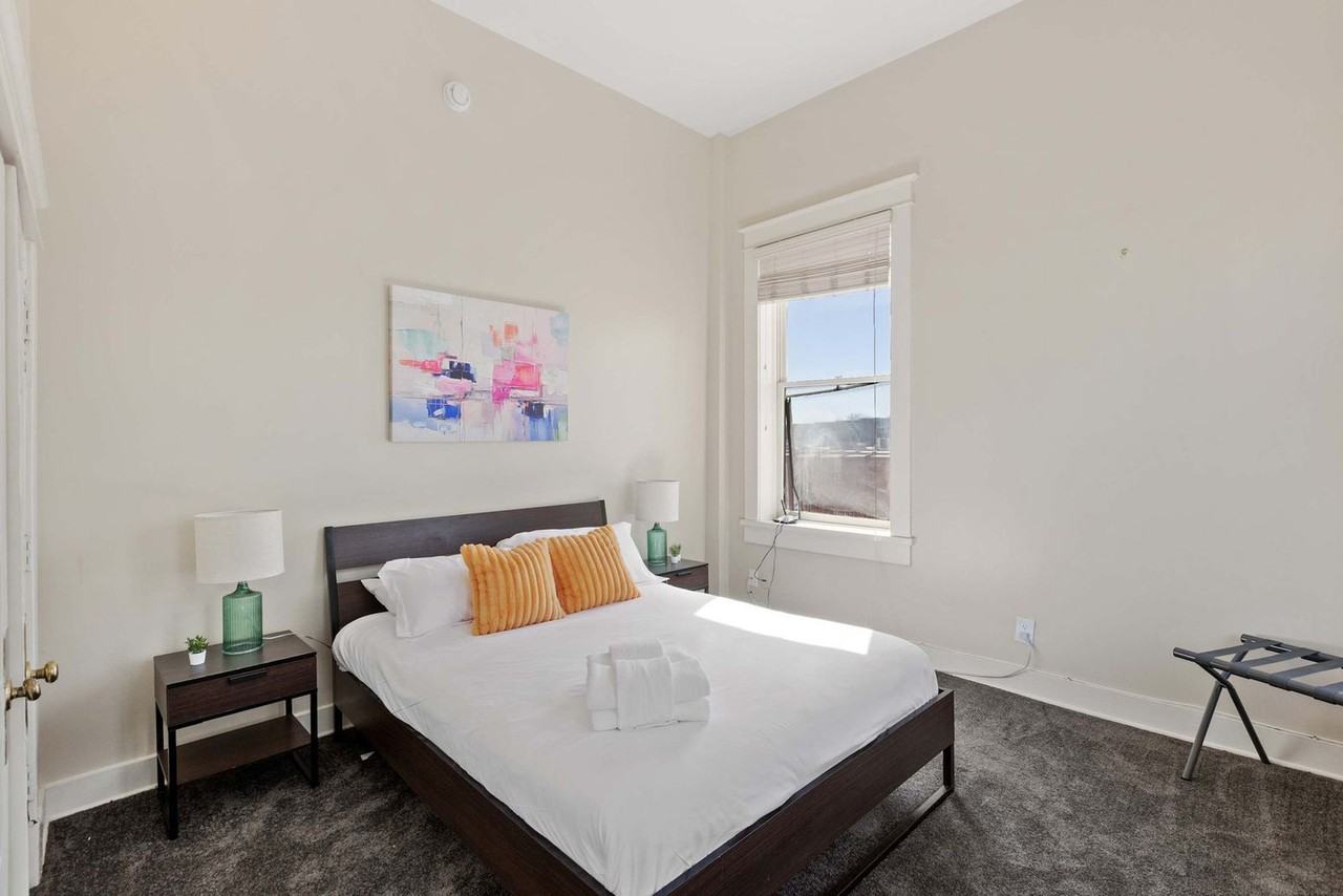 263 S Main St #1608478P - Photo 6 of 22