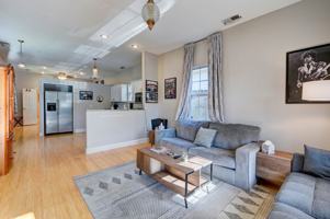 featured image of 910 Blythe St