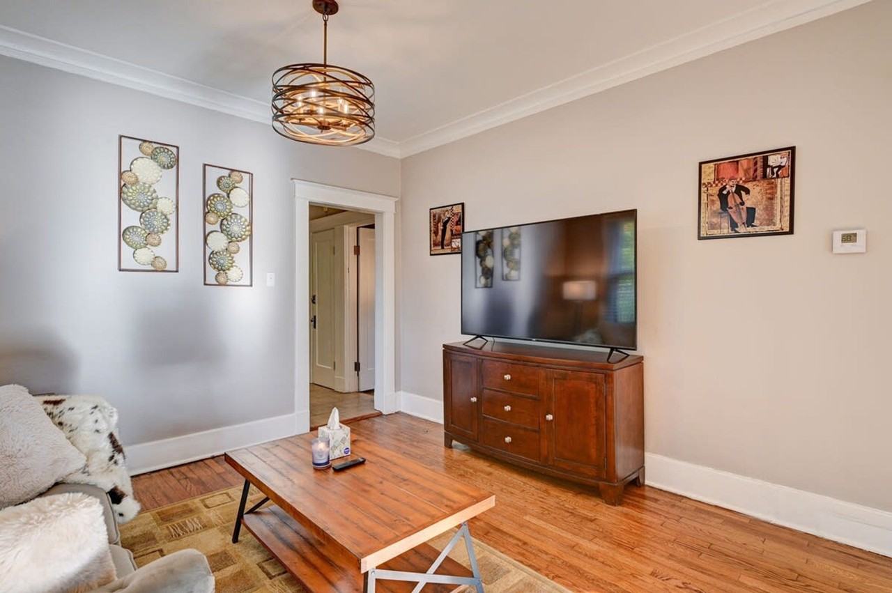 460 N Willett St #1608486P - Photo 3 of 15