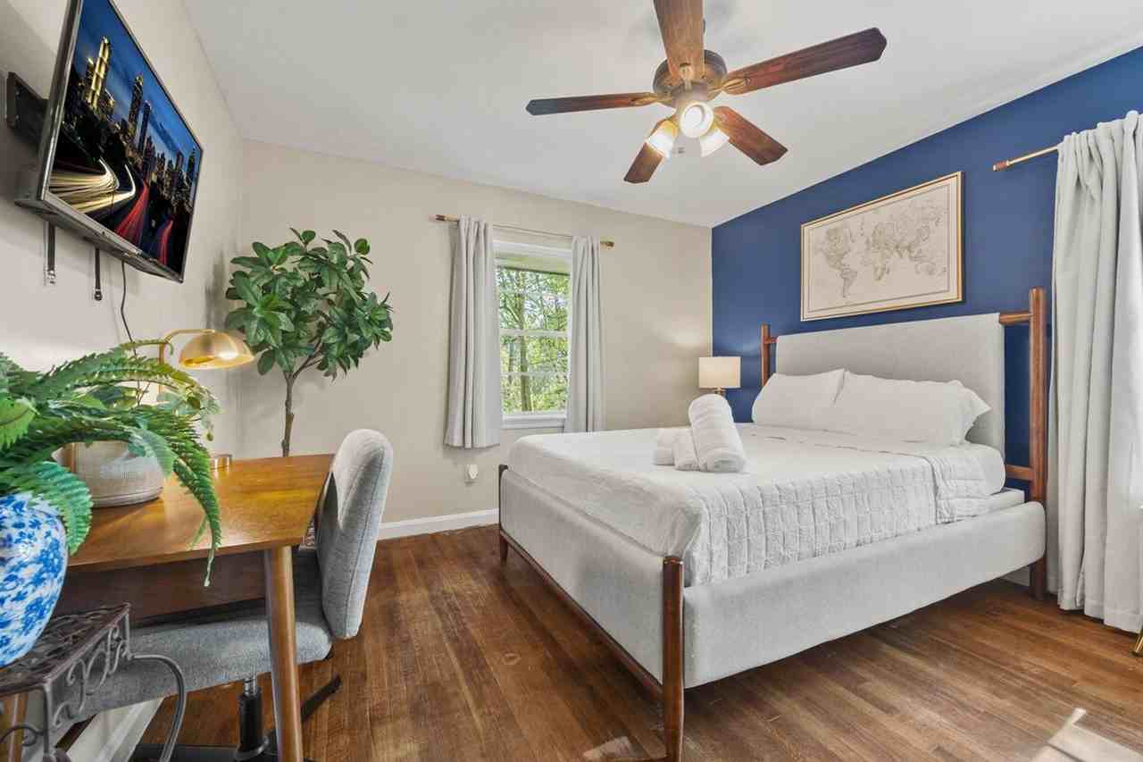 2160 Lenox Rd Ne #1609580P - Photo 5 of 26