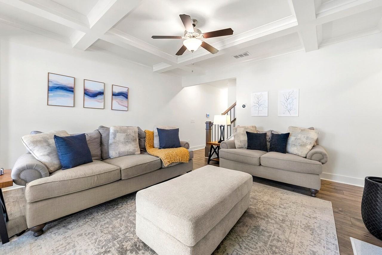 122 Auburn Valley Way #1609595P - Photo 2 of 32