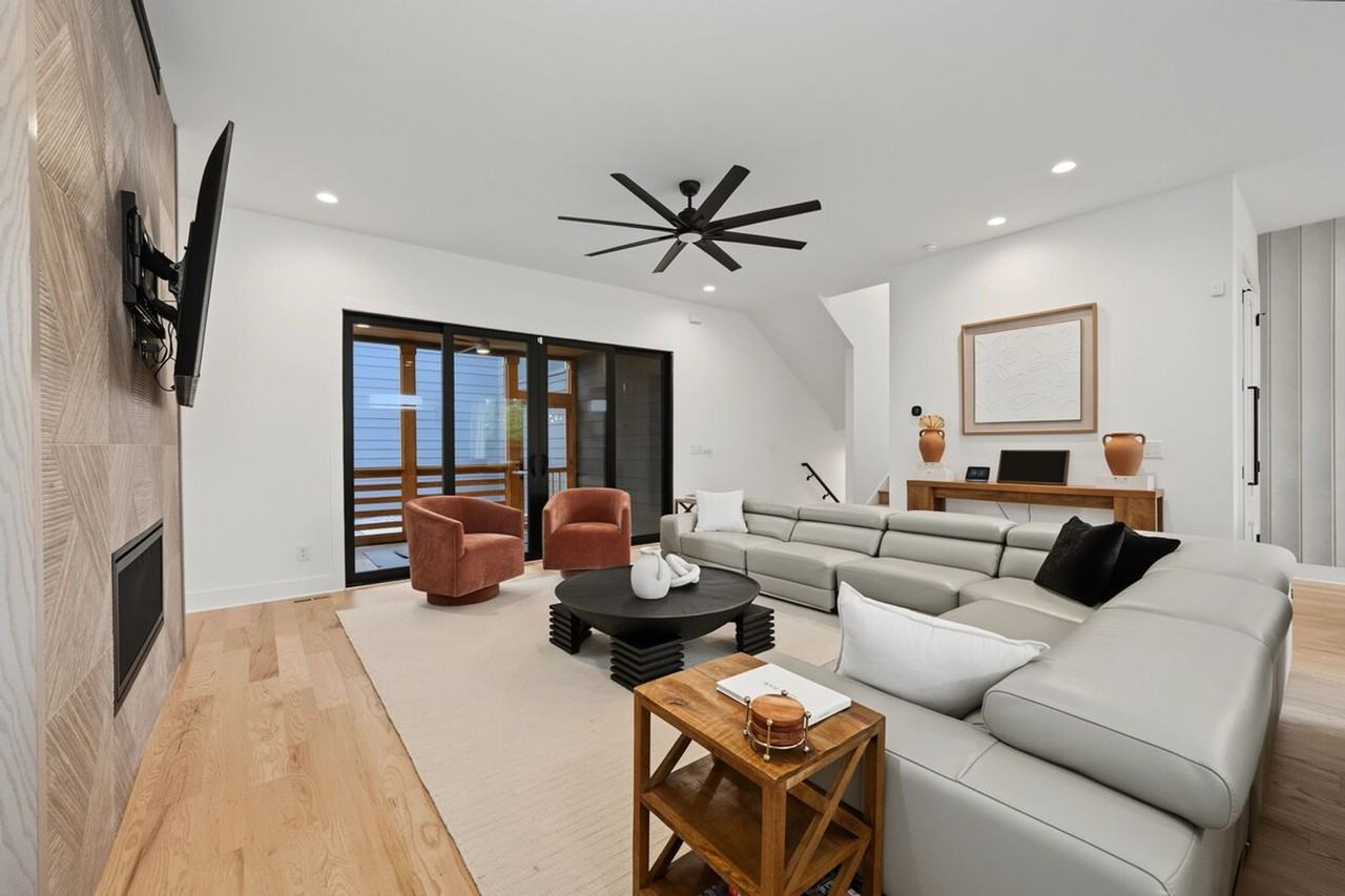 1142 Boulevard Dr Ne #1609593P - Photo 4 of 35