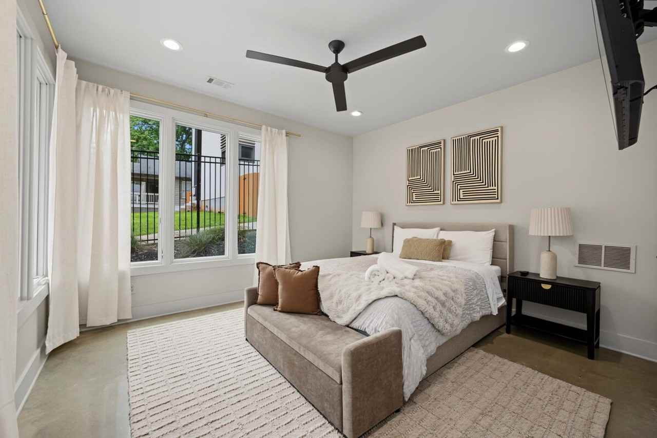 1142 Boulevard Dr Ne #1609593P - Photo 5 of 35