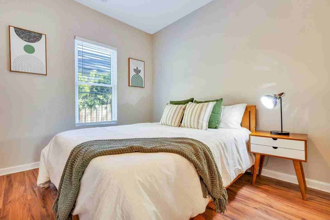 947 Palmetto Ave Sw #1609609P - Photo 7 of 28